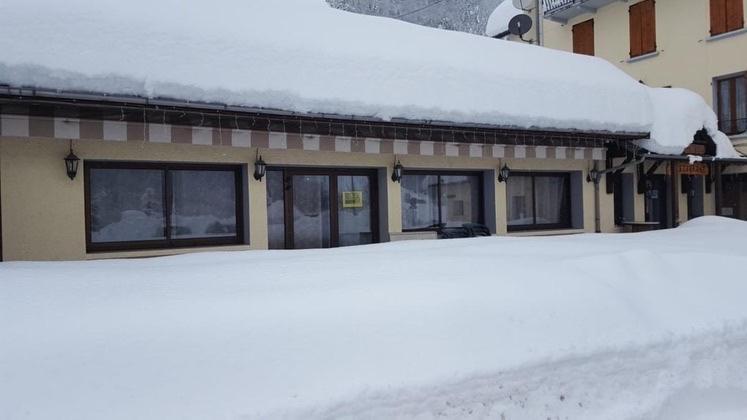 Hotel Restaurant De La Poste Saint-Colomban-des-Villards 外观 照片