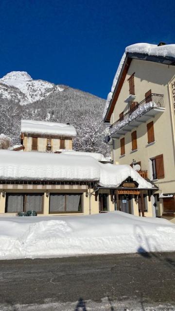 Hotel Restaurant De La Poste Saint-Colomban-des-Villards 外观 照片